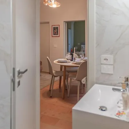 Millennial Walls Elegant Relax In Center * Perúgia