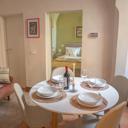 Millennial Walls Elegant Relax In Center